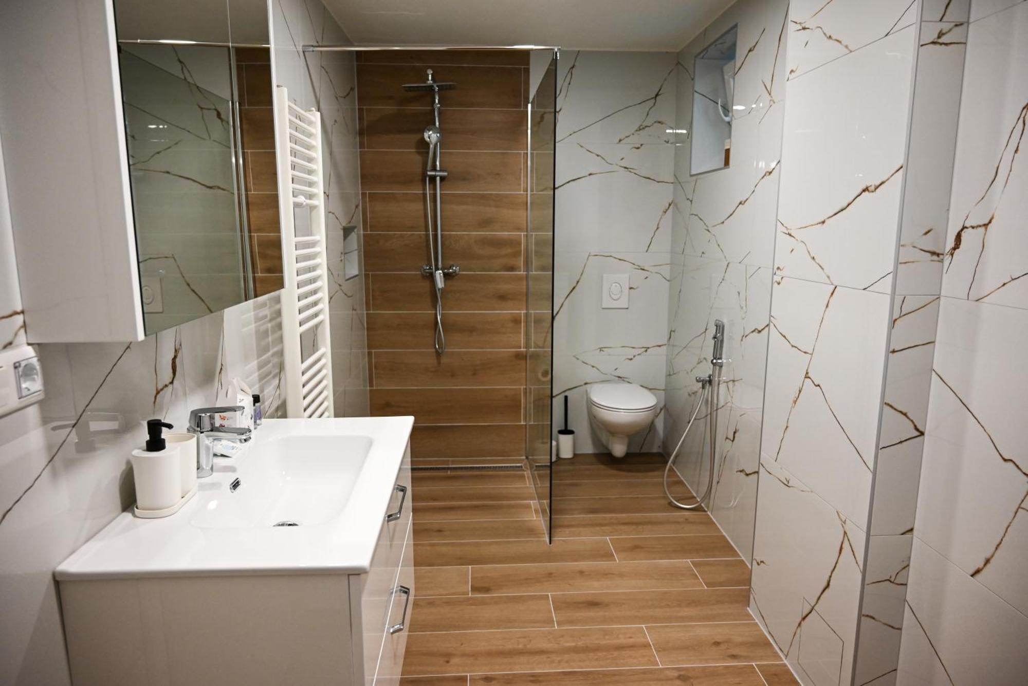 Apartma Cave Bliss Maribor Extérieur photo